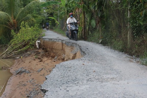 Cần sớm khắc phục sạt lở tại kênh Giáo Dẫn