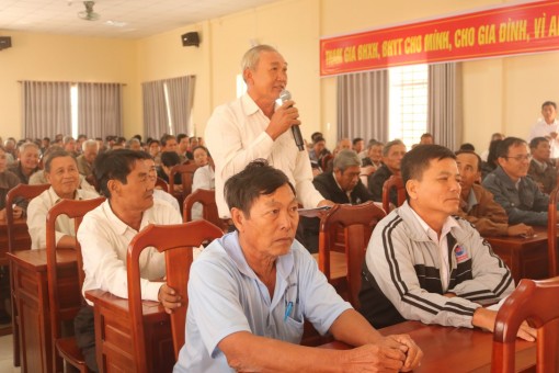 Cờ Đỏ nâng cao chất lượng cải cách hành chính