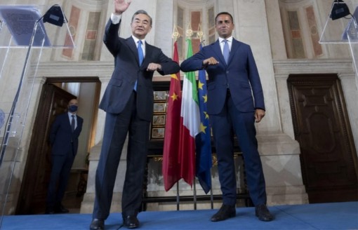 Chuyến đi “giải độc” của ông Vương Nghị