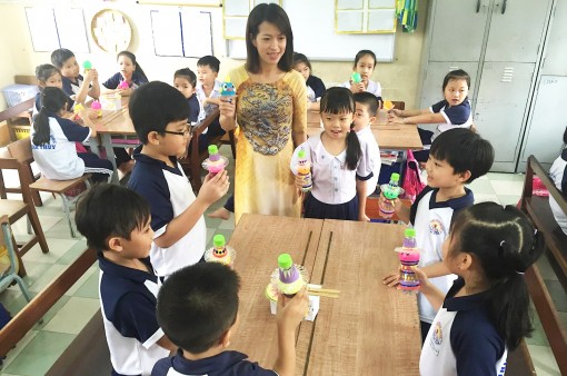 Sôi nổi các phong trào thi đua yêu nước trong công nhân, viên chức, lao động
