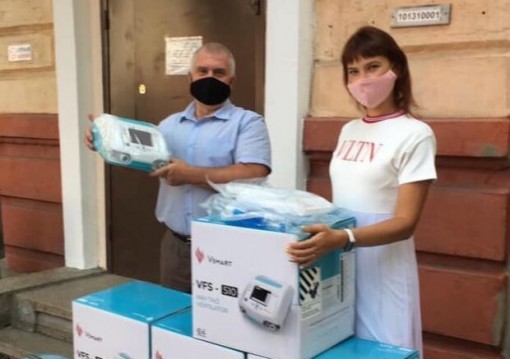 Ukraina đồng loạt trang bị máy thở của Vingroup cho các bệnh viện và xe cứu thương