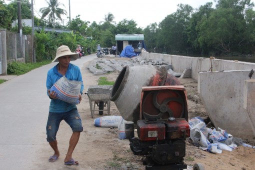 TP Cần Thơ kiến nghị đầu tư xây dựng 11,218km kè chống sạt lở