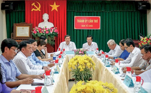 Lựa chọn nhân sự cấp ủy khóa mới bảo đảm đúng quy định, đúng người, đúng việc, chống chạy chức, chạy quyền