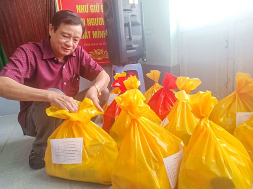 "Nói đi đôi với làm, làm phải đến nơi đến chốn!"