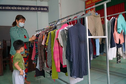 Hướng đến cộng đồng