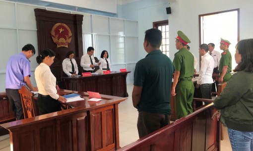 Xâm hại trẻ em - đừng để nỗi đau tiếp diễn!