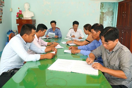 Ðẩy mạnh xây dựng, chỉnh đốn Ðảng, tạo sự chuyển biến toàn diện