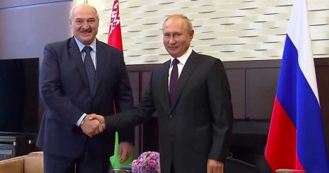Nga “giải cứu” tổng thống Belarus