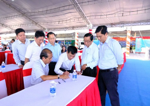 Chuẩn bị chu đáo cho ngày ra mắt huyện nông thôn mới Cờ Đỏ và Thới Lai