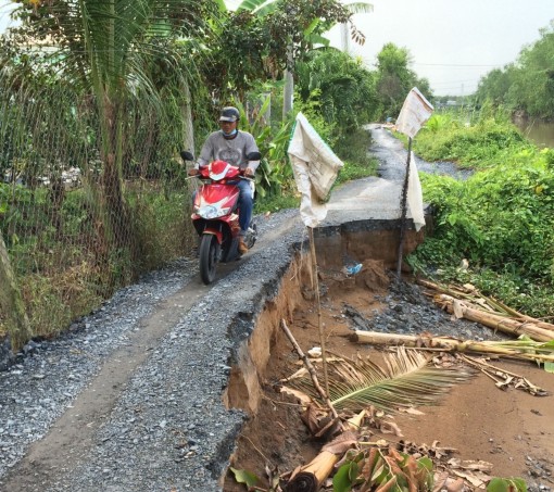 Sớm khắc phục các điểm sạt lở