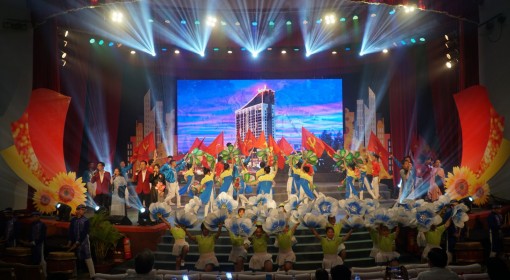 Sẵn sàng cho chương trình nghệ thuật “Thắm tươi màu cờ đỏ”