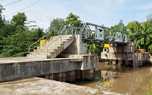 លើក​កម្ពស់​ជីវ​ភាព​ជន​រួម​ជាតិ​ខ្មែរ​