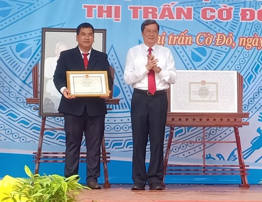 Thị trấn Cờ Đỏ đạt chuẩn Văn minh đô thị