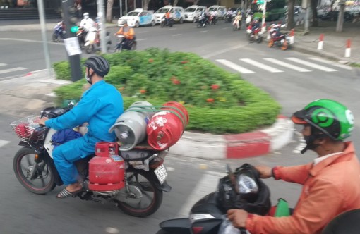 Giá gas tiếp tục tăng lần thứ 6