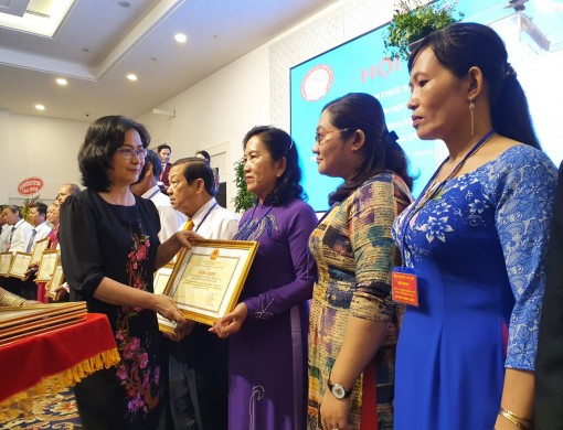 Góp phần nâng cao dân trí, đào tạo nhân lực, bồi dưỡng nhân tài