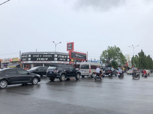 Tổ chức giao thông nút giao đường Nguyễn Văn Linh - Nguyễn Văn Cừ