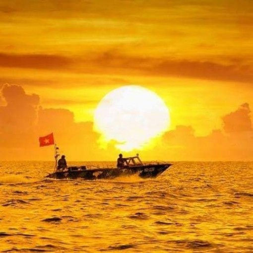 Bình minh Trường Sa