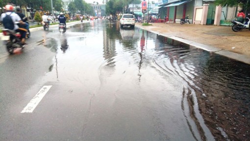 TP Cần Thơ:  mực nước đỉnh triều trên các sông rạch lên cao, vượt báo động III trong 3 ngày tới