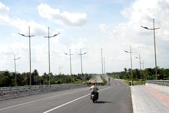 Ðề nghị lắp đặt đèn chiếu sáng công cộng