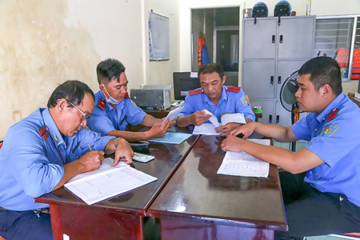 Tìm thuốc chữa bệnh "tham nhũng"