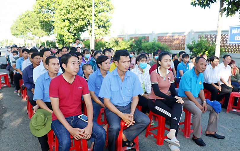 បង្កើន​ការ​ឃោ​សនា​ អប់​រំដល់​កម្មករ​និយោ​ជិត​