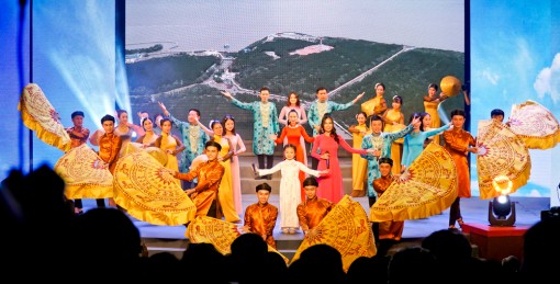 TP Cần Thơ đã vận động được hơn 14,8 tỉ đồng hỗ trợ đồng bào miền Trung