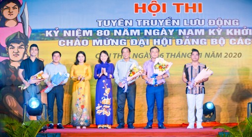 Hội thi Tuyên truyền lưu động toàn quốc lưu diễn tại Cần Thơ