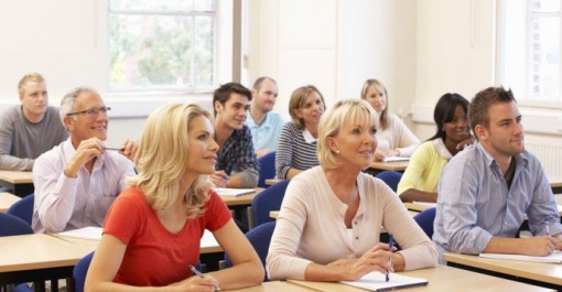 Vì sao người lớn khó học một ngôn ngữ mới?