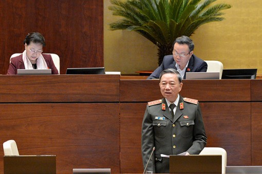 Cho ý kiến dự án Luật Phòng, chống ma túy (sửa đổi); biểu quyết 4 Luật và 2 Nghị quyết