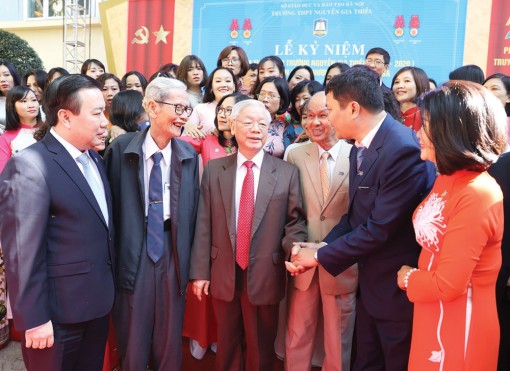 Tổng Bí thư, Chủ tịch nước Nguyễn Phú Trọng dự Lễ kỷ niệm 70 năm Ngày thành lập Trường Nguyễn Gia Thiều