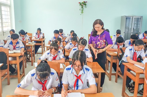 Triển khai thực hiện phong trào thi đua

“Đổi mới, sáng tạo trong quản lý, giảng dạy và học tập”