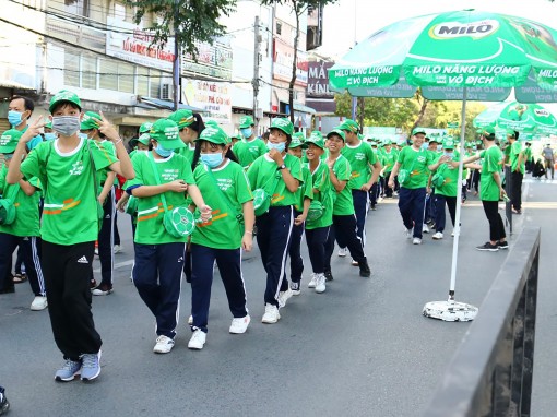 Hơn 4.000 học sinh tham dự Ngày hội đi bộ vì thế hệ trẻ

Việt Nam năng động