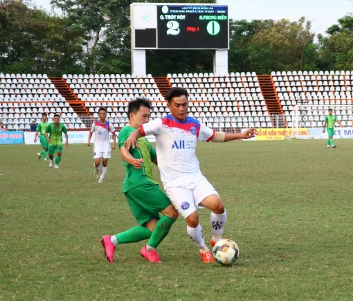 Thốt Nốt quán quân Giải vô địch Bóng đá truyền thống TP Cần Thơ năm 2020