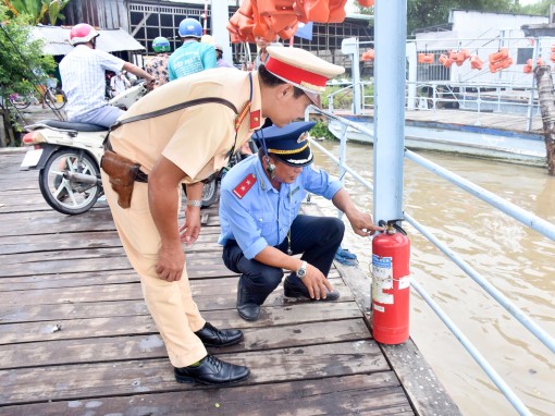 Thực hiện có hiệu quả các chuyên đề xử lý vi phạm an toàn giao thông