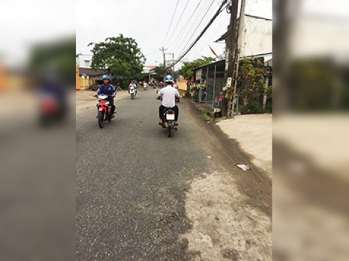 Vẫn còn tình trạng học sinh điều khiển mô tô, xe gắn máy khi chưa đủ tuổi theo quy định