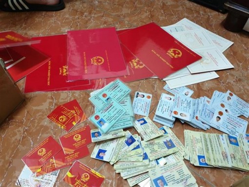 Tăng cường hiệu quả xử lý, ngăn chặn hành vi mua bán, sử dụng giấy tờ giả