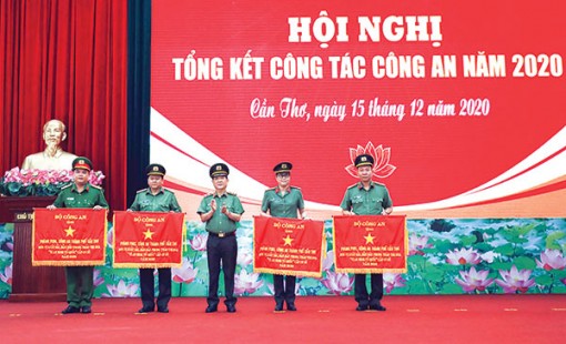 Đấu tranh kiềm chế hiệu quả tội phạm, giữ vững an ninh trật tự thành phố