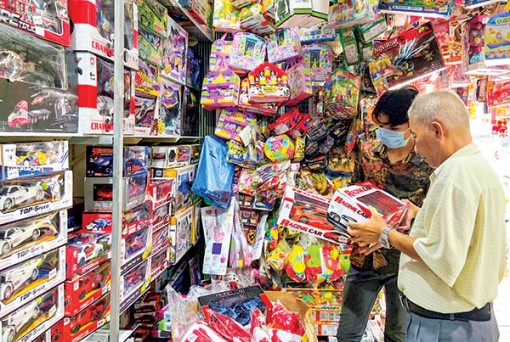 Chọn quà Giáng sinh cho bé