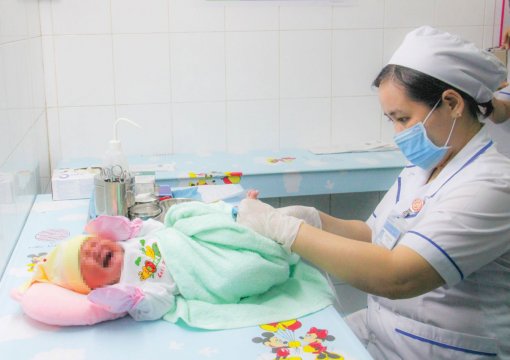 Đến năm 2030, có 90% trẻ sơ sinh

được tầm soát ít nhất 5 bệnh, tật bẩm sinh