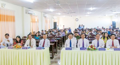 Các quận, huyện: Ninh Kiều, Cái Răng, Vĩnh Thạnh thực hiện đạt 
và vượt đa số chỉ tiêu kinh tế - xã hội, quốc phòng - an ninh năm 2020