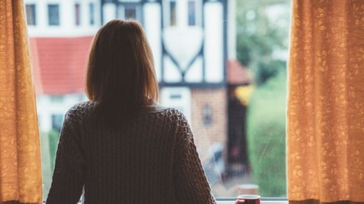 Thái độ sống thờ ơ -  dấu hiệu cảnh báo sớm của bệnh mất trí nhớ