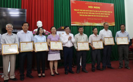 Chăm bồi và nhân rộng mô hình hợp tác xã nông nghiệp làm ăn có hiệu quả