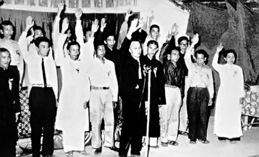 Mở rộng khối đại đoàn kết,

tập hợp lực lượng chống Mỹ, cứu nước