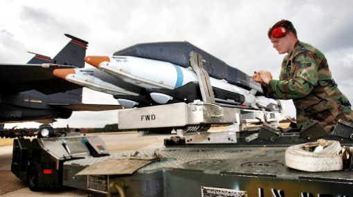 Mỹ bán bom thông minh cho Saudi Arabia