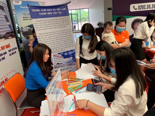 Cơ hội việc làm cho lao động thời vụ cuối năm