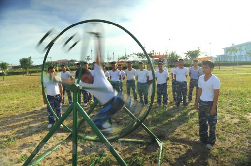 "Bí quyết" luyện thần kinh thép của cán bộ, chiến sỹ ở Vùng 2 Hải quân