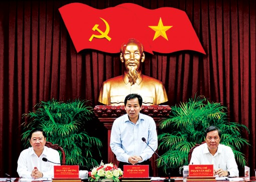 Chấp hành nghiêm Quy chế và Chương trình làm việc Đại hội lần thứ XIII của Đảng