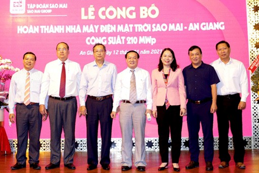 Hoàn thành xây dựng Nhà máy điện mặt trời Sao Mai tại An Giang