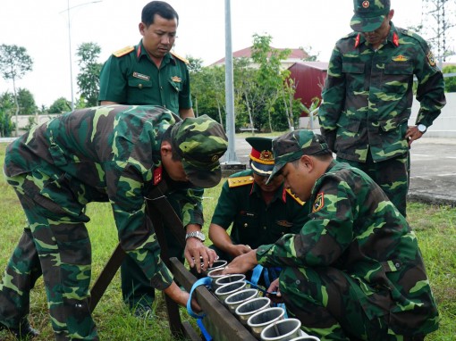 Tập huấn kỹ thuật bắn pháo hoa
