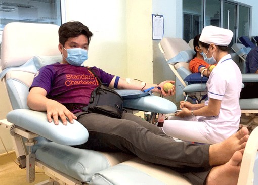 Tiếp nhận 110 đơn vị máu từ những người hiến máu tình nguyện